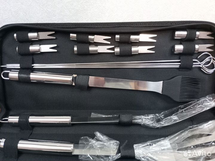 Набор для барбекю на 16 предметов