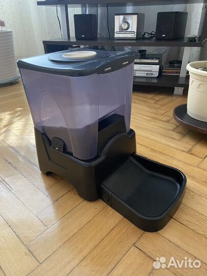 Автоматическая кормушка для кошек