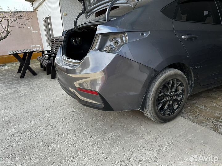 Задний бампер hyundai solaris 2017