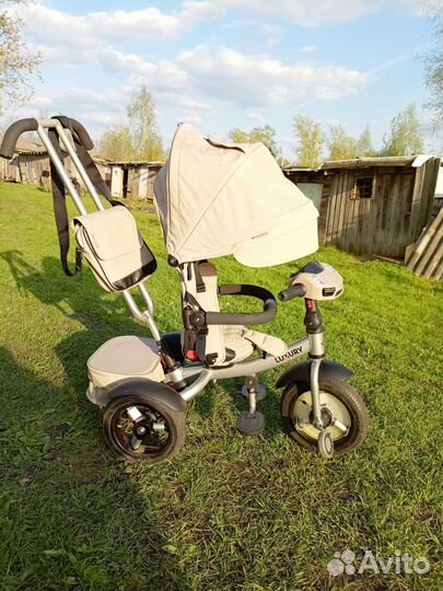 Велосипед-коляска трехколесный с ручкой Luxury