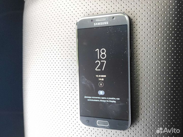 Телефон Samsung