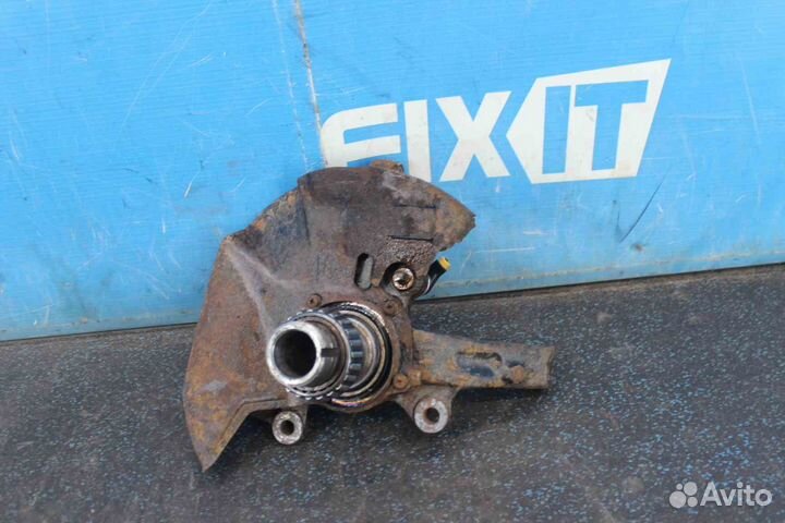 Кулак поворотный Mitsubishi Pajero (Митсубиси Падж