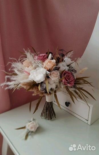 Букет невесты из живых цветов. Вежливые сотрудники