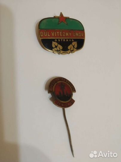 Знаки, значки