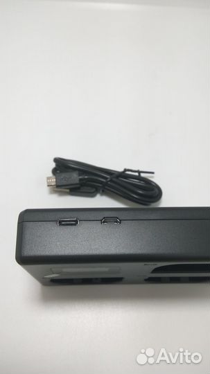 Зарядное устройство для 3-x аккумуляторов LP-E6