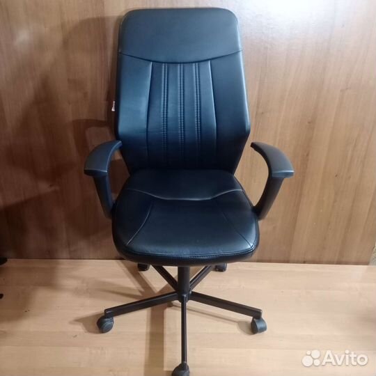 Компьютерное кресло