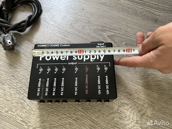Блок питания для педалборда