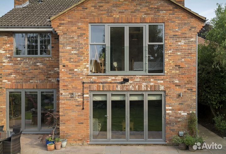 Фасадное остекление коттеджей и частных домов