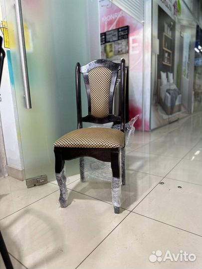 Стул Номер 2