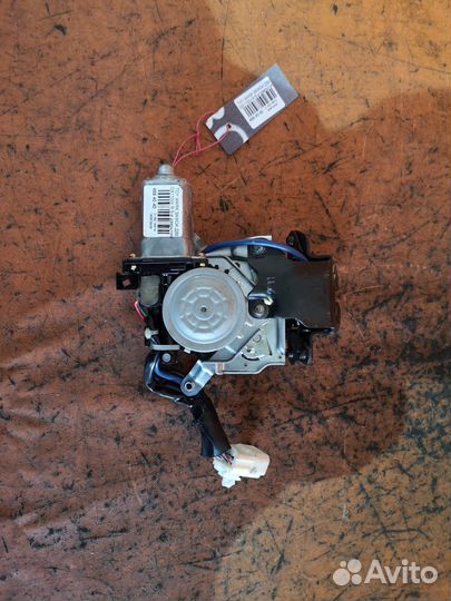 Замок двери Toyota Mark ii blit GX110W задний