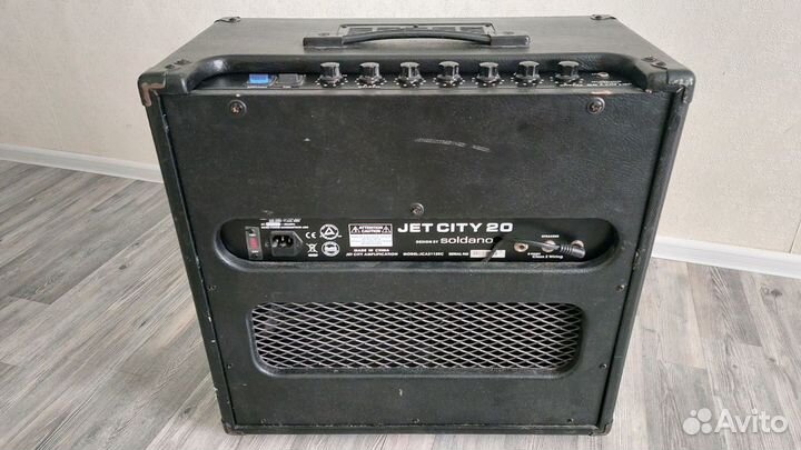 Ламповый комбоусилитель Jet City 20