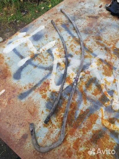 Трубка топливная Митсубиси Паджеро Мини 2