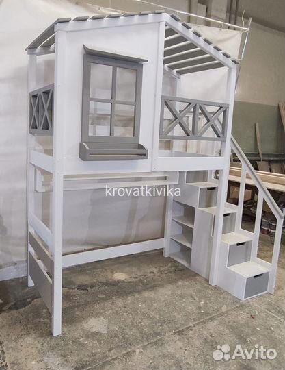 Эко кровать домик чердак с лестницей комодом