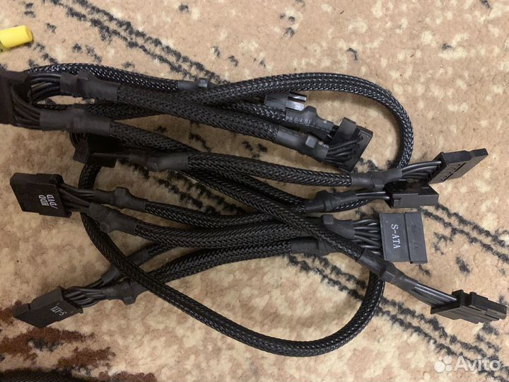 Материнская плата