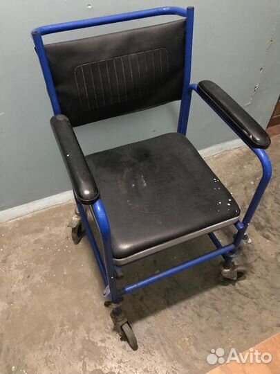 Стул и Кресло с санитарным оснащением