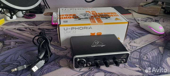 Аудиокарта behringer umc22