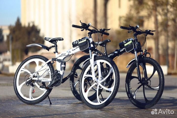 Велосипед BMW на литых дисках