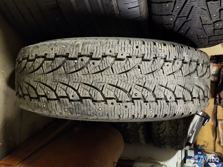 Pirelli Chrono 215/70 R15C 109S