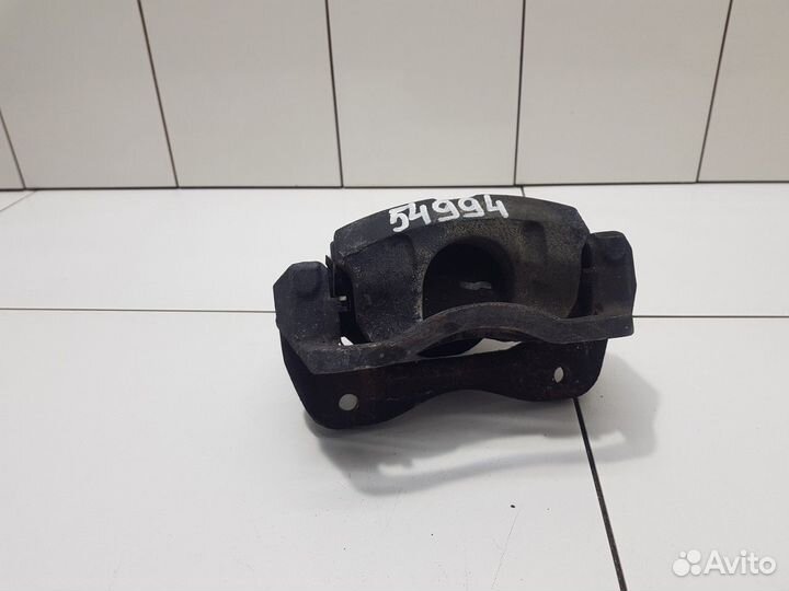 Суппорт передний левый (Changan CS35plus)