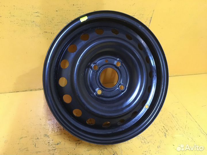 2 шт. Диски Nissan(новый) - R15 (4х114,3)