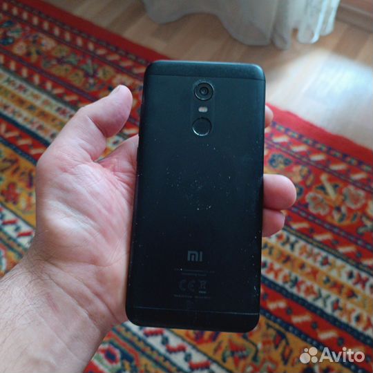 Xiaomi Redmi 5 Plus, 3/32 ГБ