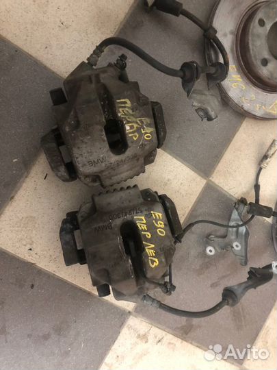 Суппорт передний BMW E90 Суппорты бмв 3 е90