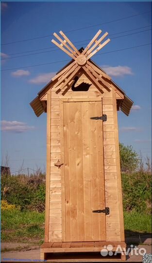 Дачный туалет деревянный