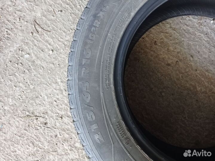 Nokian Tyres Hakka Black SUV 215/65 R16