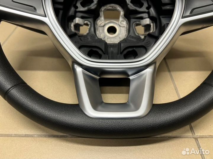 Руль Renault Sandero 2500 км 1.6 K7M 2021