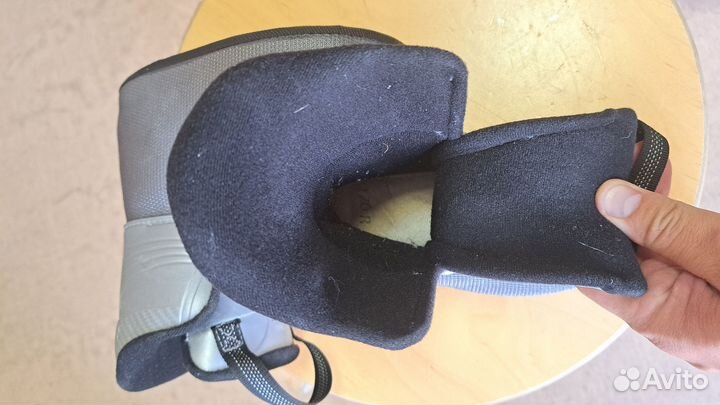 Горнолыжные ботинки детские