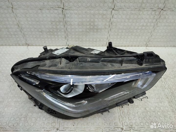 Фара правая Mercedes-Benz Cla-Class C118 2019
