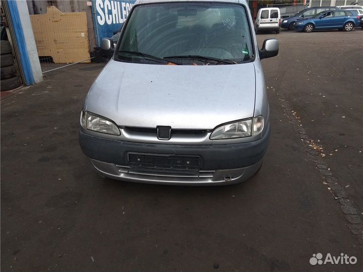 Разбор на запчасти Peugeot Partner