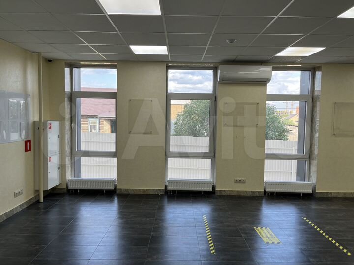 Свободного назначения, 70 м²