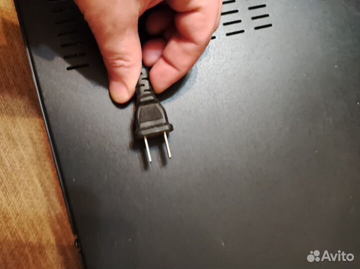 Пишущий видеомагнитофон JVC HR-D211EM