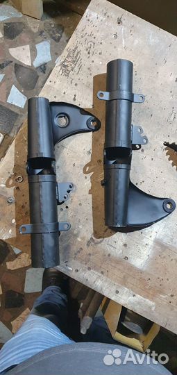 Кожух передней вилки урал днепр