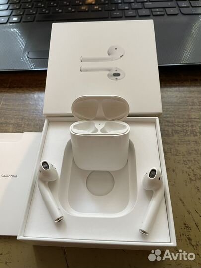 Беспроводные наушники Apple AirPods 1 (оригинал)