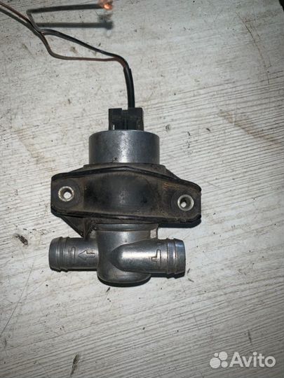 Клапан холостого хода Mercedes-Benz E-Class W124