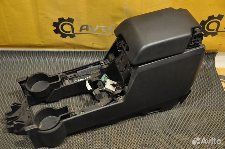 Подлокотник land rover Discovery 3 L319