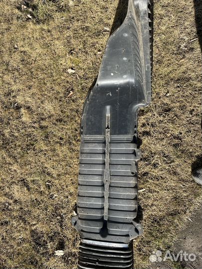 Воздухозаборник Volvo FH12