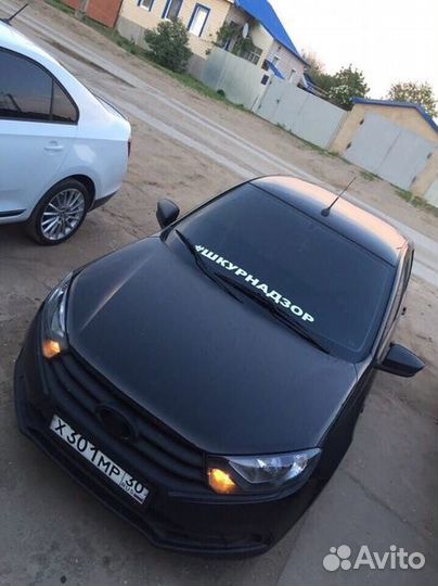 Наклейки на авто