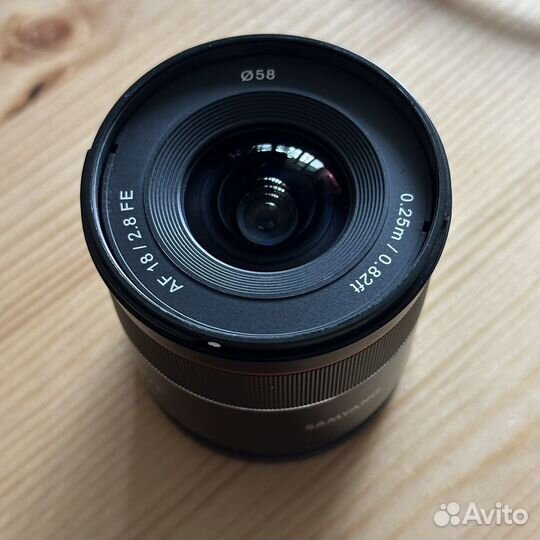 Объектив Samyang AF 18mm f/2.8 для Sony FE