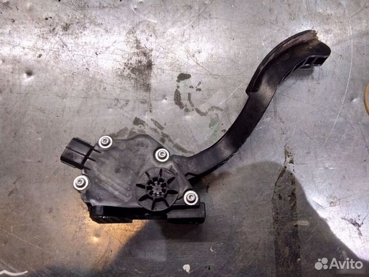 Педаль газа Lexus Rx350