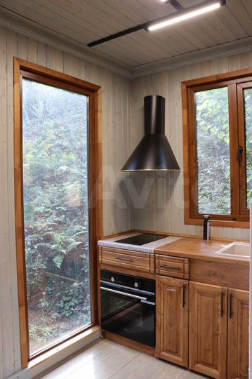 Дом 33 м² на участке 4 сот.