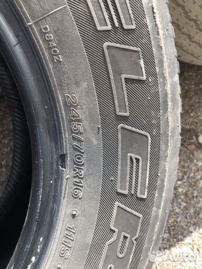 Bridgestone Dueler H/T 245/70 R16