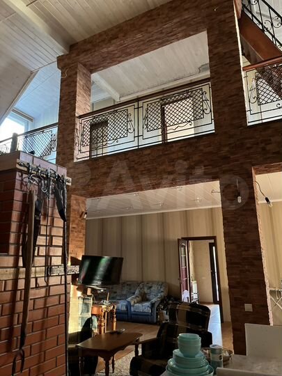 Дом 250 м² на участке 15 сот.