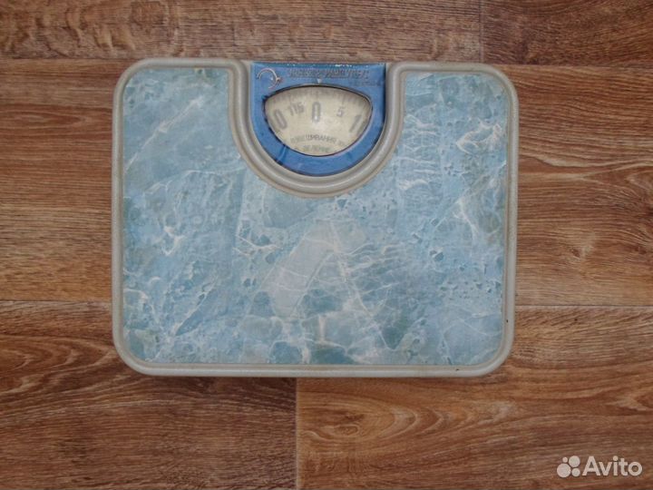 Весы напольные механические бытовые