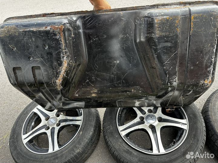 Топливный бак на ниву