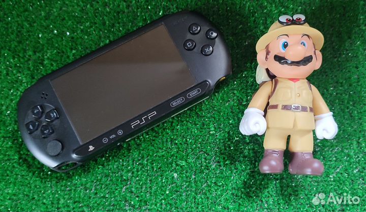 PSP E1008 прошитая 32GB и много игр в Марио