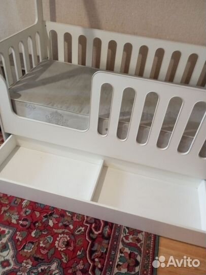 Кровать домик с матрасом