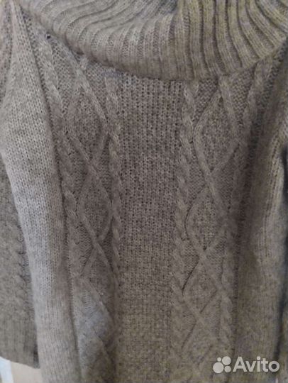 Вязаное платье- пуловер